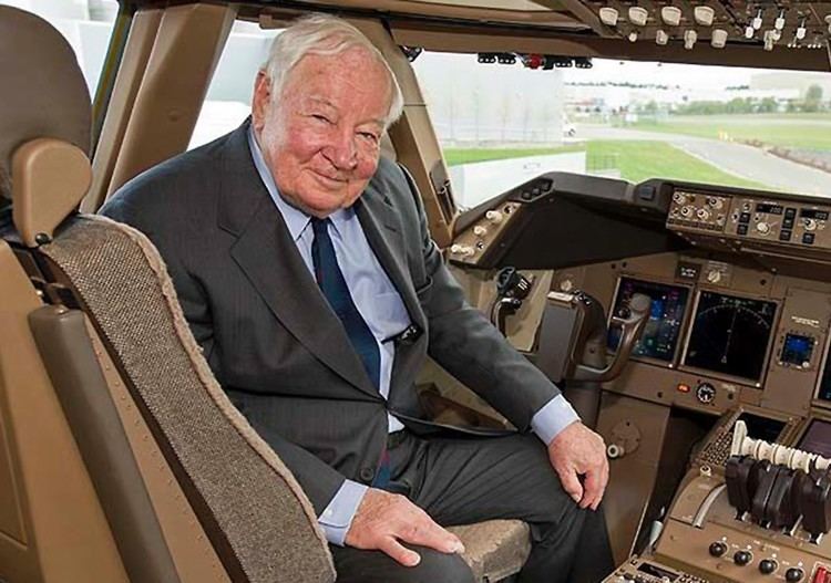 Joe Sutter Boeings Joe Sutter Father of the 747 dies at 95 GeekWire