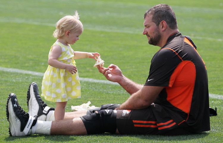 Joe Thomas (offensive tackle) On Joe Thomas and the brotherhood of great Cleveland Browns left
