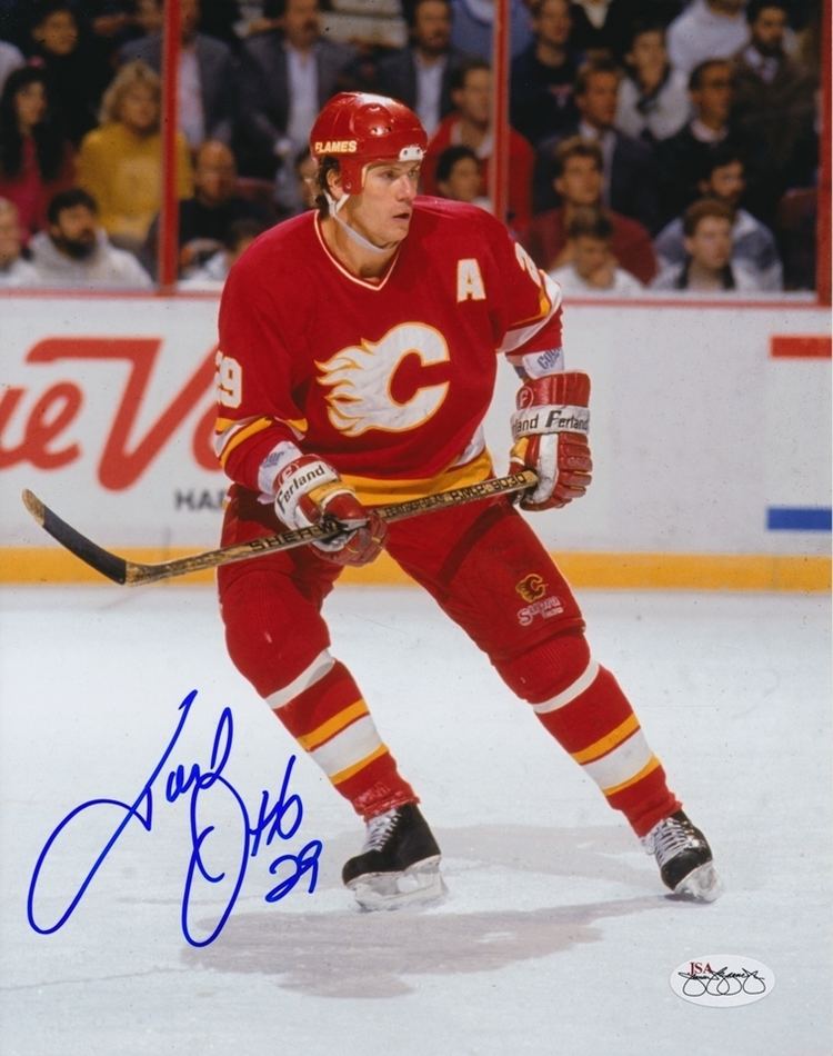 Joel Otto Joel Otto Autographed Calgary Flames 8x10 Photo JSA