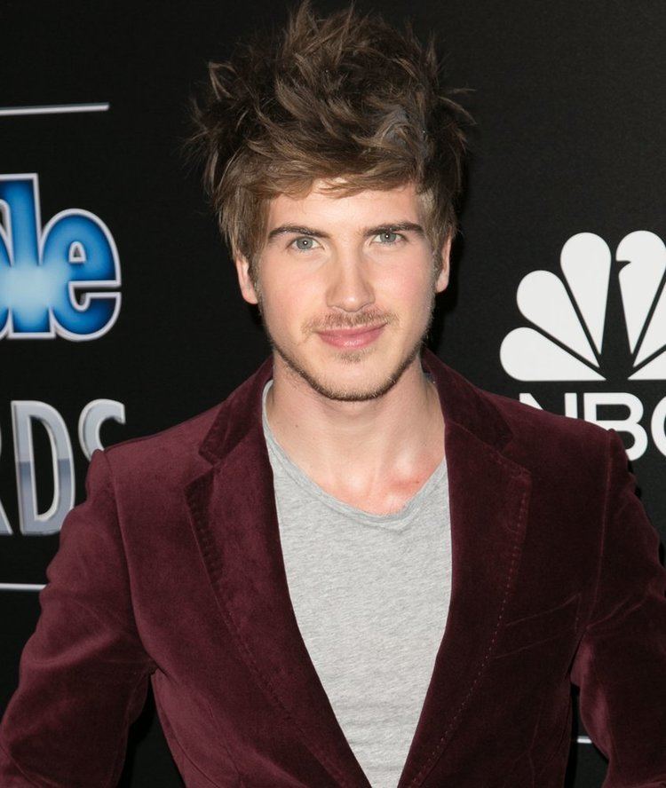Joey Graceffa Joey Graceffa Pictures Latest News Videos and Dating Gossips