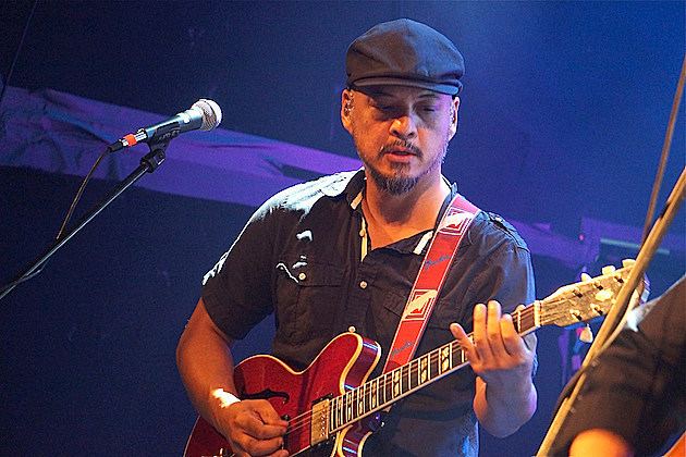 Joey Santiago Pixies Guitarist Joey Santiago Talks Chemistry Surf Rock