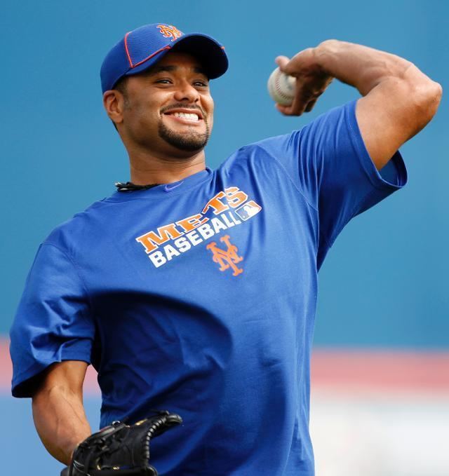 New York Mets pitcher Johan Santana, Yasmile Santana and Johan