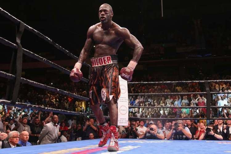 Johann Duhaupas Deontay Wilder Stops Johann Duhaupas The Pictures You