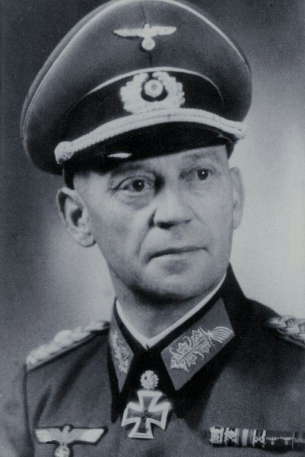 Johann-Heinrich Eckhardt Generalleutnant JohannHeinrich Eckhardt 18961945 Kommandeur 211