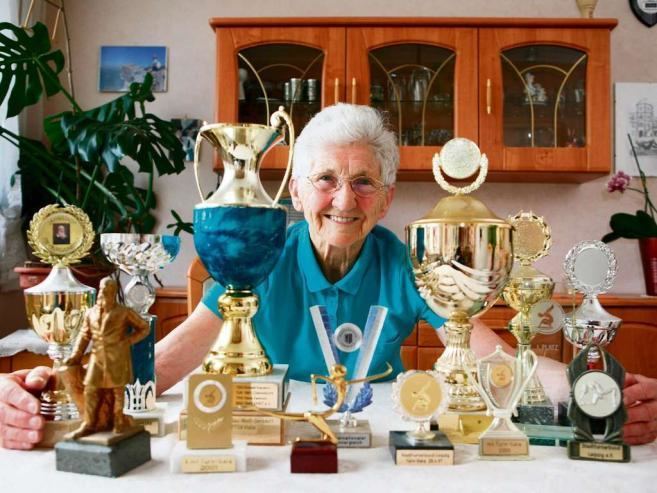 Johanna Quaas Johanna Quaas 87 year old Gymnast Silverfit