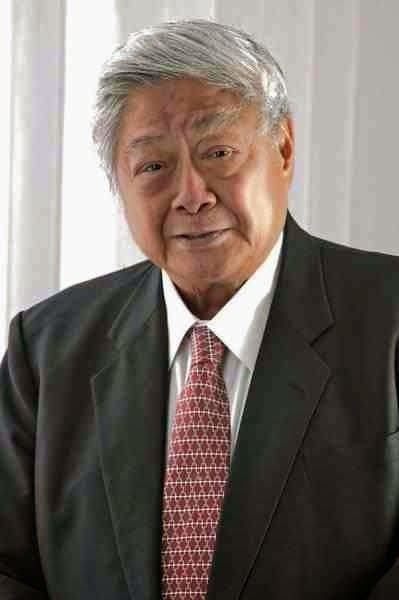 John Gokongwei 1bpblogspotcomRcTu9HwsuukVI8XhCvaWdIAAAAAAA