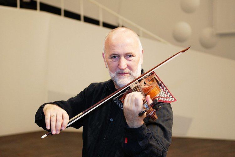 John Holloway (musician) John Holloway Violin Conductor Short Biography