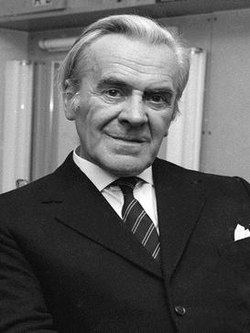 John Le Mesurier httpsuploadwikimediaorgwikipediaenthumbe