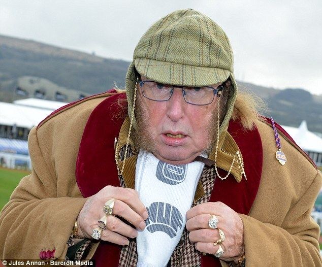 John McCririck idailymailcoukipix20130312article2292296