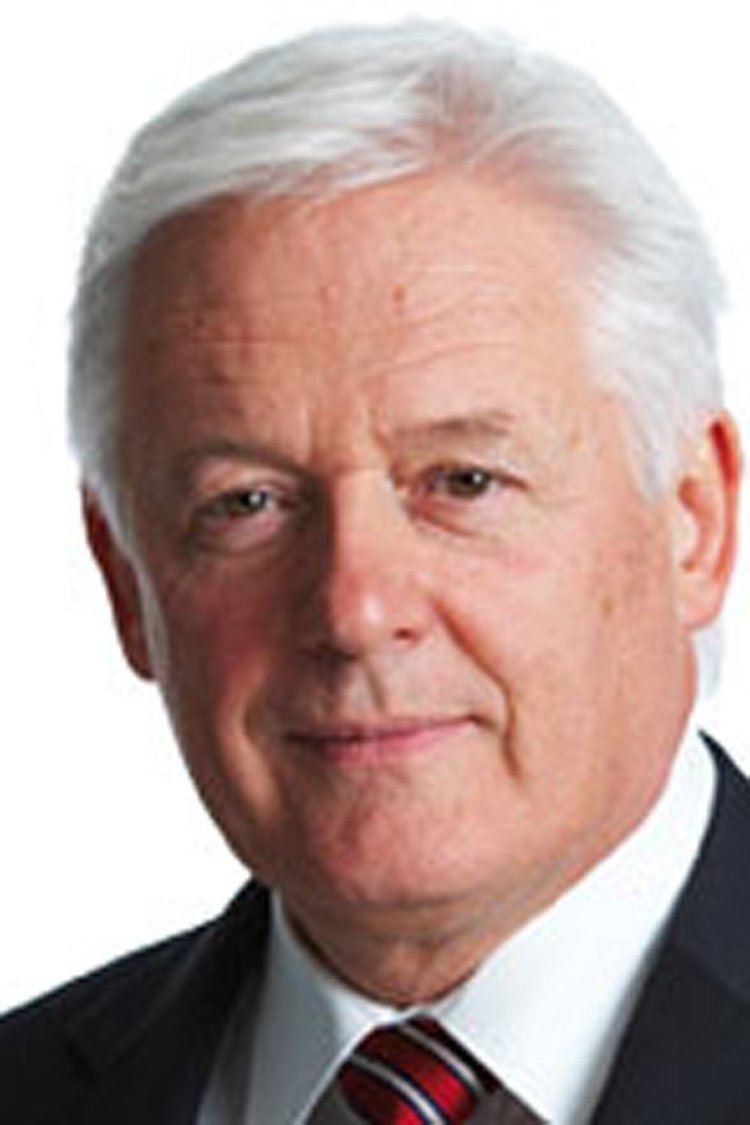 John McFarlane Barclays Bank names McFarlane as new chairman BBC News