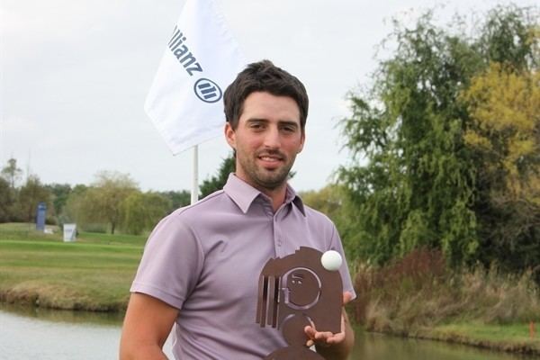 John Parry (golfer) Parry powers his way to first title in Toulouse