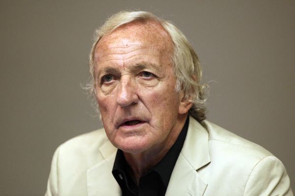 John Pilger PhotoBohdanWarchomijMG7300jpg