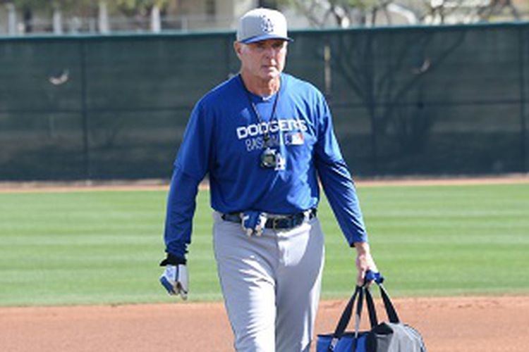 John Shoemaker Dodgers John Shoemaker wins 2015 Mike Coolbaugh Award True Blue LA