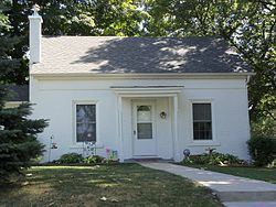 John Smith House (Le Claire, Iowa) httpsuploadwikimediaorgwikipediacommonsthu
