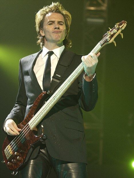 John Taylor (bass guitarist) - Wikipedia