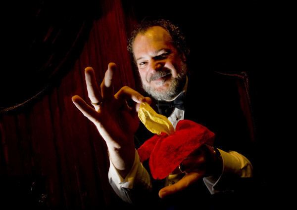 Johnny Ace Palmer Magician makes fame disappear on purpose Orange County Register