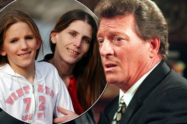 Coronation Street Mike Baldwin actor Johnny Briggs loses daughter AND  granddaughter as they are locked up - Mirror Online
