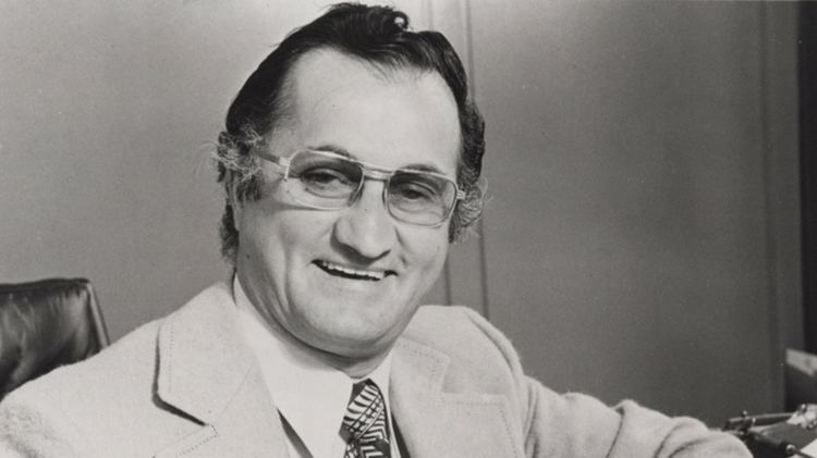 Johnny Esaw Johnny Esaw famed Canadian sports broadcaster dies at age 87 CTV