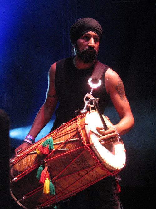 Johnny Kalsi Interview with Johnny Kalsi of The Dhol Foundation World Music
