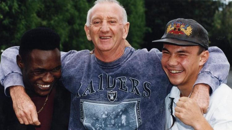 Johnny Lewis (boxing trainer) Australian trainer Johnny Lewis to be inducted in Boxing Hall of