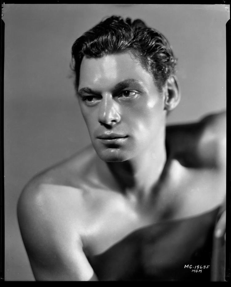 Johnny Weissmuller Johnny Weissmuller Muses Cinematic Men The Red List
