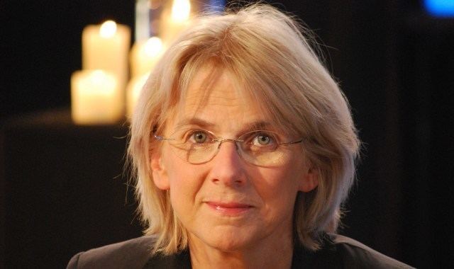 Joke van Leeuwen Van Leeuwen wins AKO Literature Prize Flanders Today