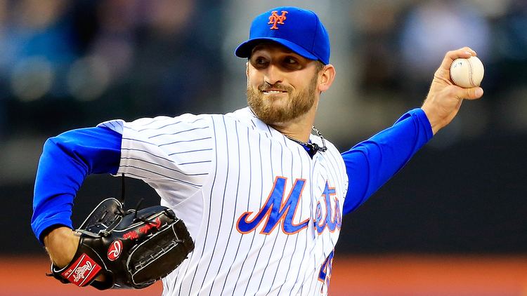 Jon Niese Mets pitcher Jon Niese ejected from the bench MLBcom