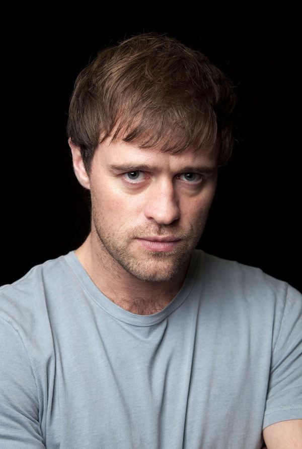 Jonas Armstrong Jonas Armstrong Filmweb