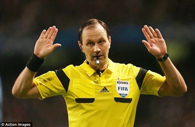 Jonas Eriksson (referee) Manuel Pellegrini vents anger at ref after Barcelona