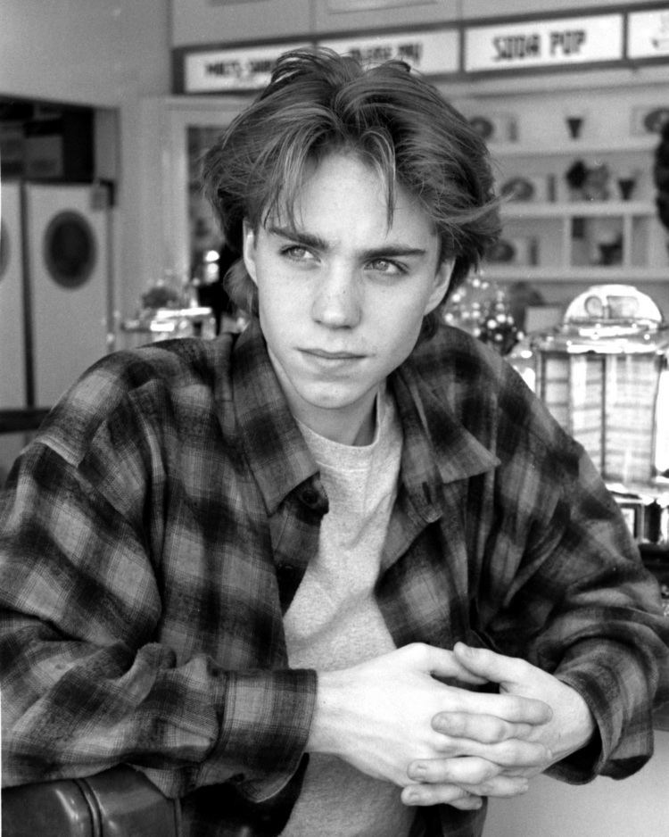 Jonathan Brandis Jonathan Brandis Wikipedia the free encyclopedia