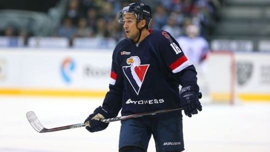 Jonathan Cheechoo Jonathan Cheechoo in the KHL All Star game News HC SLOVAN Bratislava