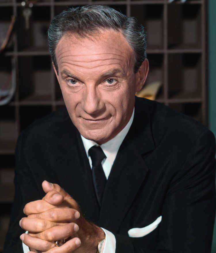It Had Jonathan Harris | 20 Reasons We'll Stick to the Original 'Lost in  Space' | Purple Clover