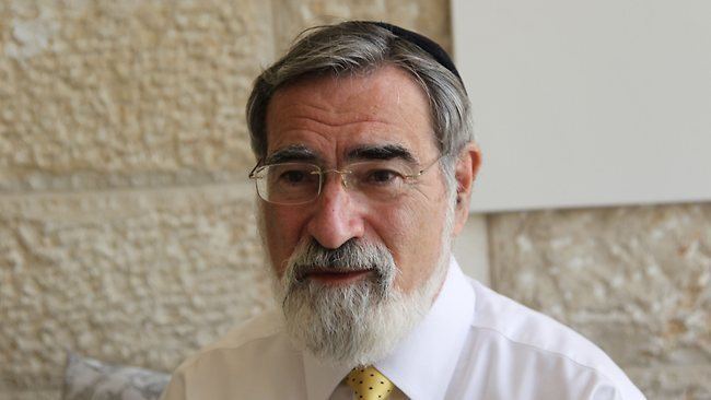 Jonathan Sachs Chief UK Rabbi Jonathan Sacks warns of racism risk in