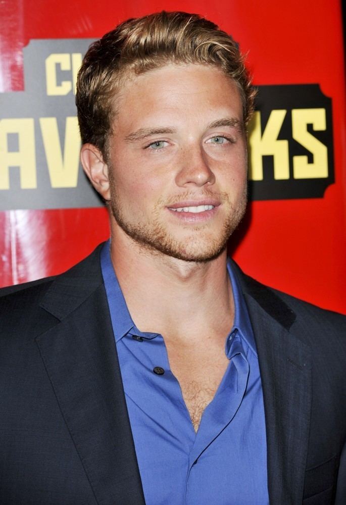 Jonny Weston Jonny Weston We Heart It