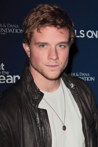 Jonny Weston JONNY WESTON on Pinterest Chasing Mavericks Search and