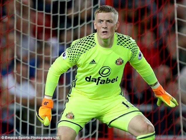 Jordan Pickford Jordan Pickford urged to use Joe Hart as example and establish