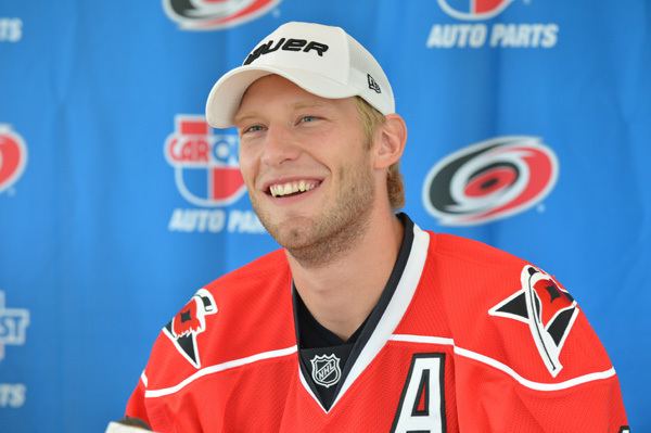 Jordan Staal Jordan Staal Scopes Out Home in Raleigh Carolina