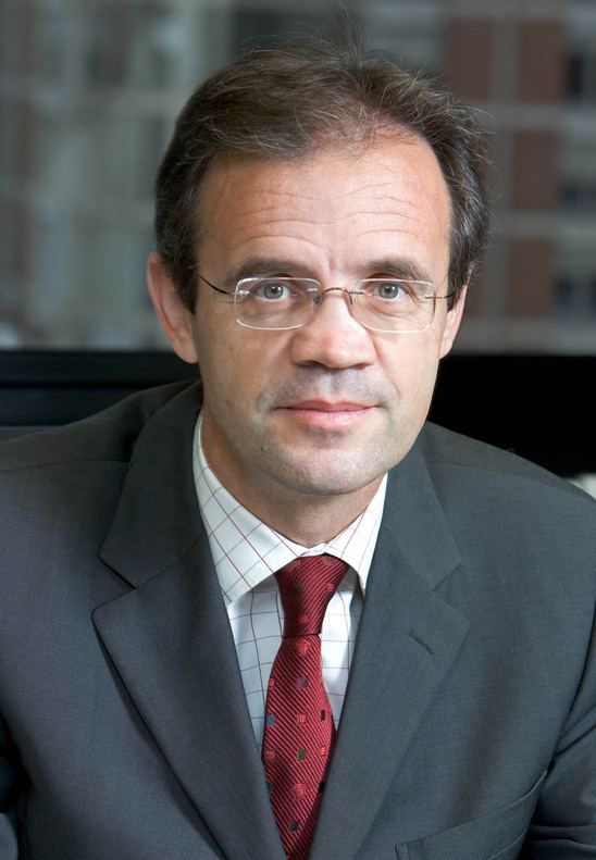 Jordi Gual Jordi Gual will be the new president of CaixaBank replacing Isidre