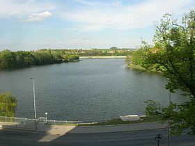 Jordán Pond httpsuploadwikimediaorgwikipediacommonsthu