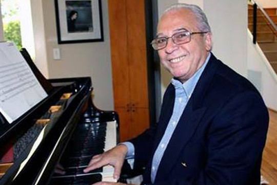 Jorge Calandrelli Society Foundation To Honor Composer Michael Giacchino