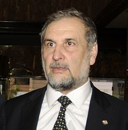 Jorge Lara Castro httpsuploadwikimediaorgwikipediacommonsthu