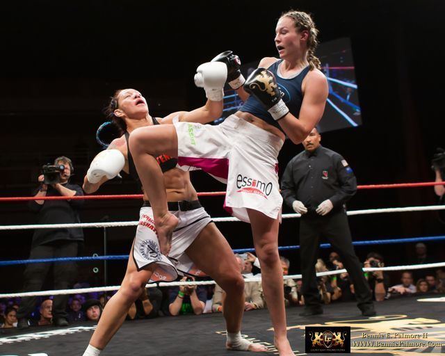 Jorina Baars Jorina Baars Beats Up MMA Superstar Cris Cyborg At Lion