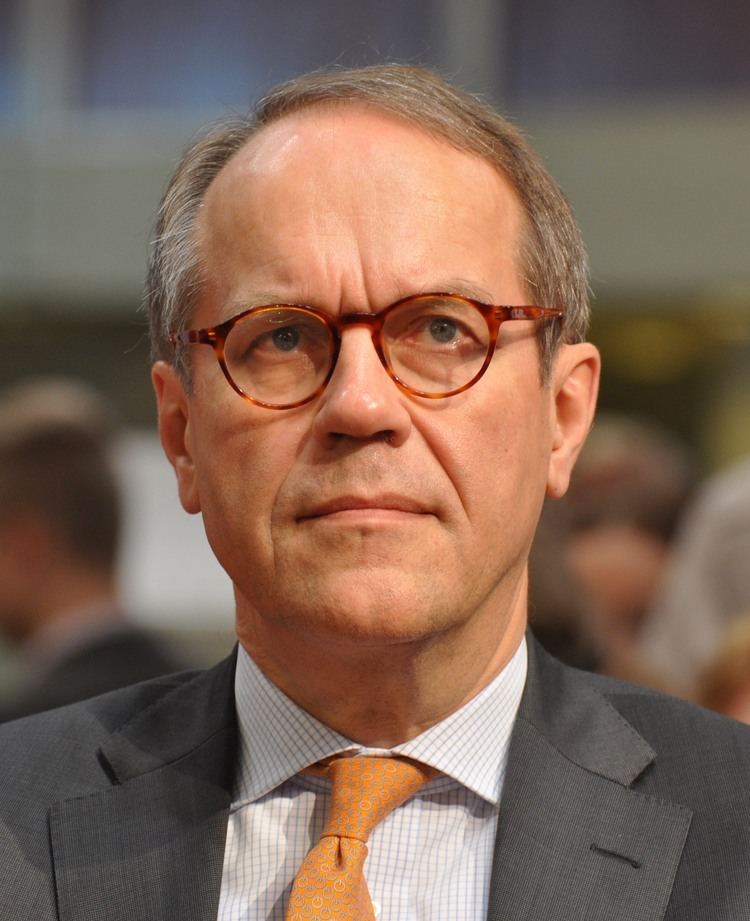 Jorma Ollila httpsuploadwikimediaorgwikipediacommons66