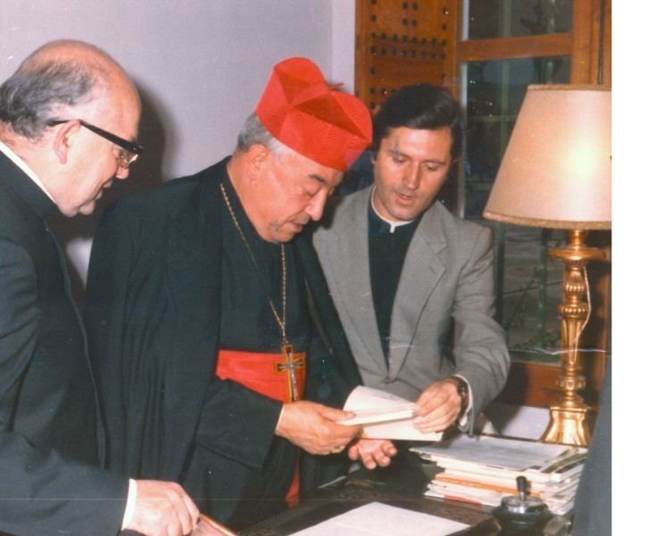 José Bueno y Monreal Homenaje en pila al cardenal Bueno Monreal 19041987