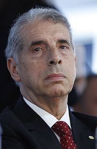 José Fogaça httpsuploadwikimediaorgwikipediacommonsthu