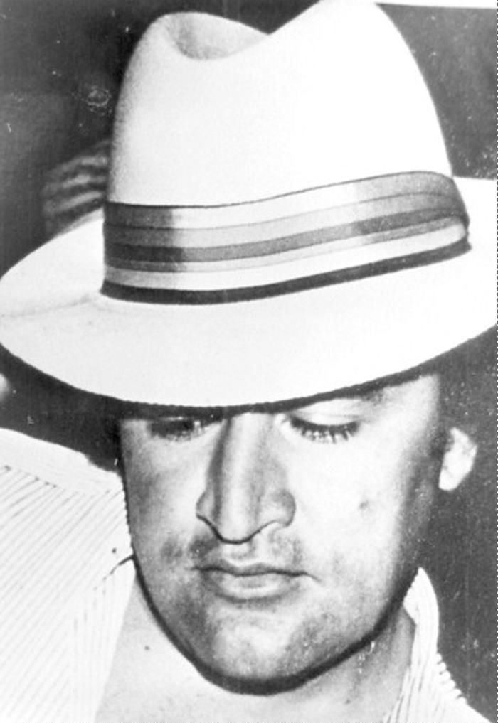 José Gonzalo Rodríguez Gacha wearing a hat.