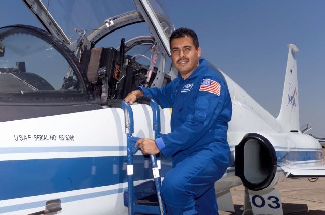 Jose M. Hernandez Jose Hernandez Astronaut Quotes Pics about space