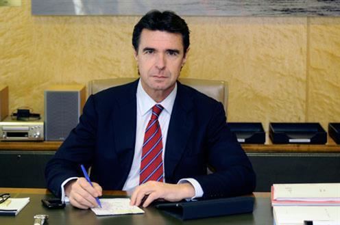 José Manuel Soria Jos Manuel Soria resigns from Industria and from the PP presidency