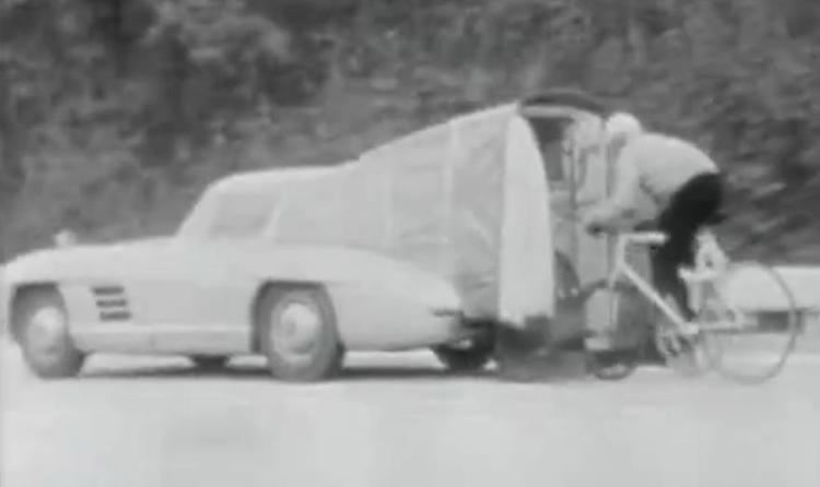 José Meiffret Vintage video Frenchman hits 186kph riding a bicycle more than