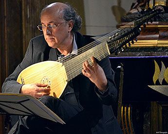 José Miguel Moreno edmontonchambermusicorgimgartistsJoseMiguelMor